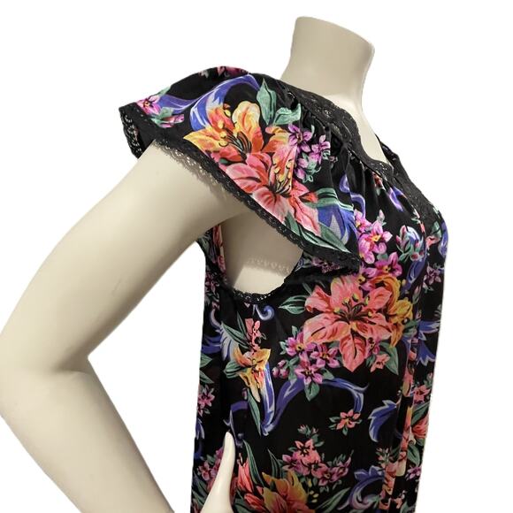 VTG Vanity Fair Floral Nylon Nightgown M Black Pink Lace Trim Made in USA‎ - Picture 7 of 15